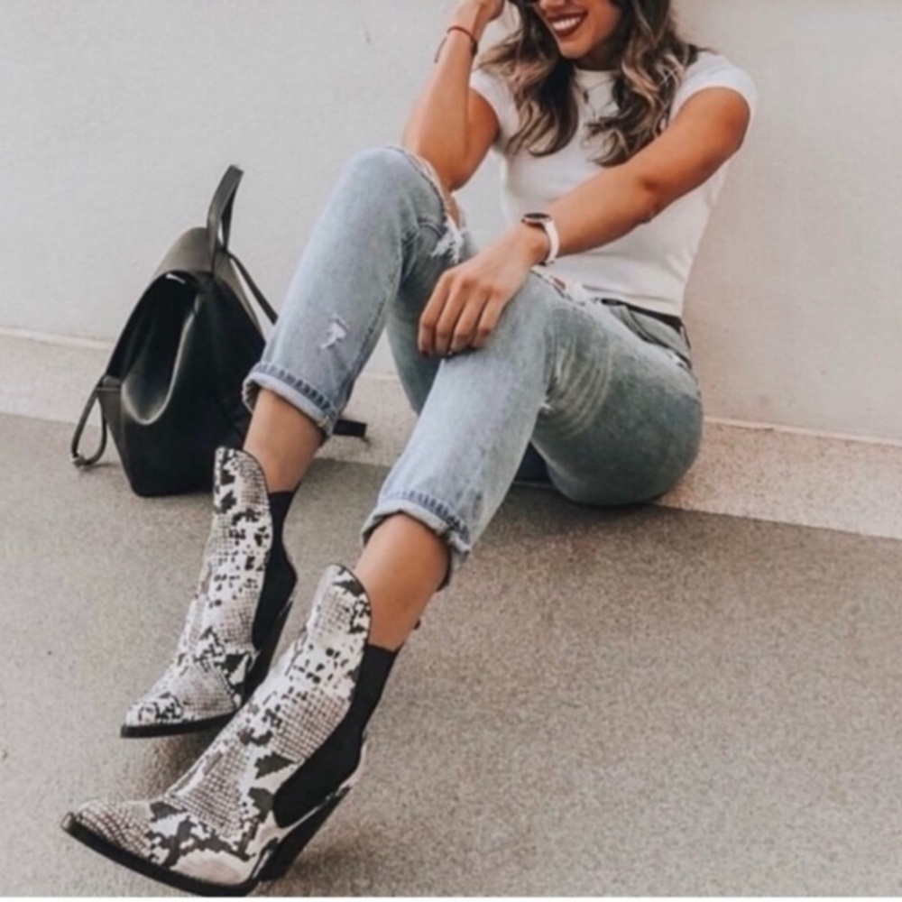 Zara boots!!